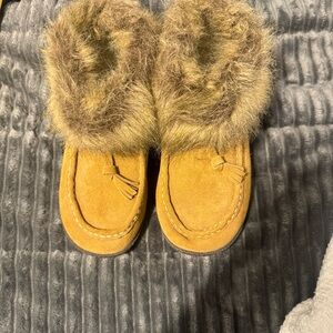 Natural Reflections Tan Fur-Lined Slippers